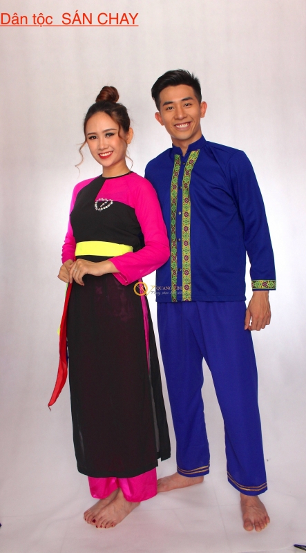 Trang phục dân tộc Sán Chay nam,nữ 01